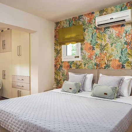 Apartament Suburban Elegant Studios, By Zantewize Zakintos