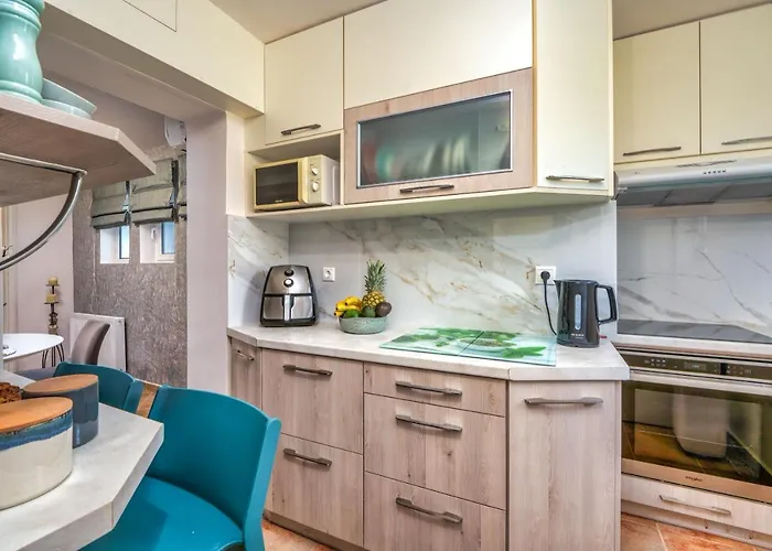 Apartament Suburban Elegant Studios, By Zantewize Zakintos