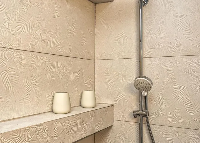 Apartament Suburban Elegant Studios, By Zantewize *